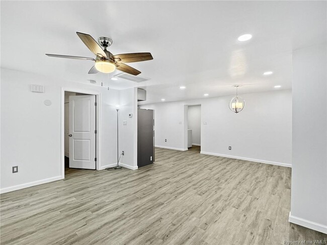 Building Photo - 8611 Richmond Rd