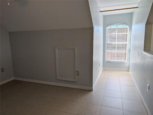 Building Photo - 10536 Windsor Lake Ct