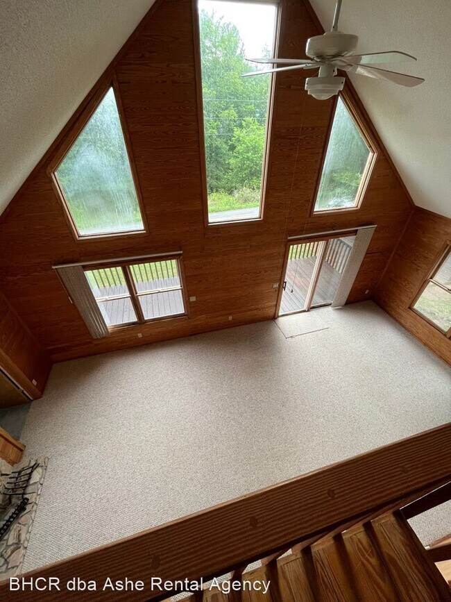 Building Photo - 2 br, 2 bath House - 326 Monticello Dr
