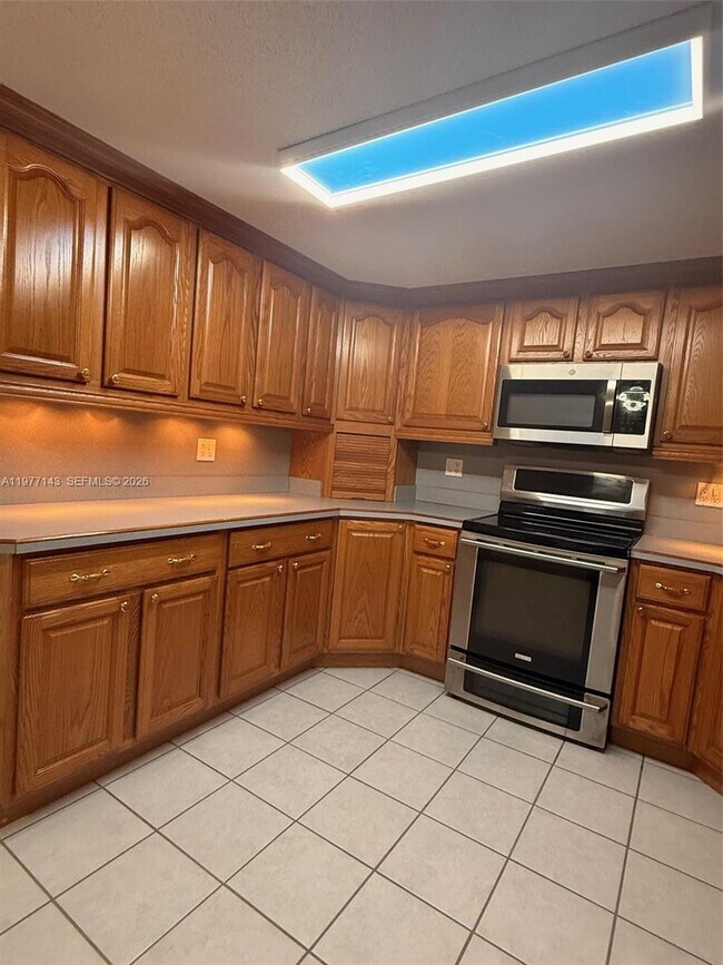 Building Photo - 3709 Grand Concourse