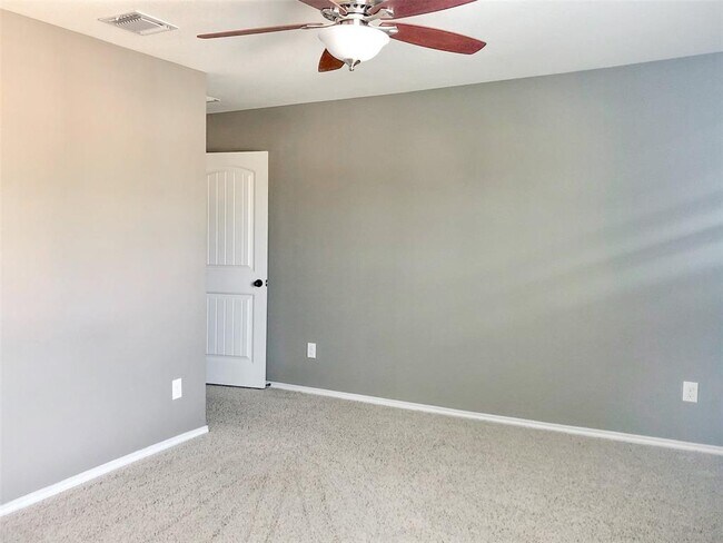Building Photo - 1649 Bovina Dr