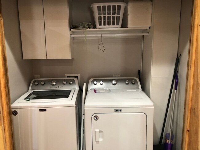 Building Photo - A GREAT REMODELED LIKE NEW HOME ON THE GOLF COURSE IN LEISURE WORLD 45+ Active Adult Resort Commu...