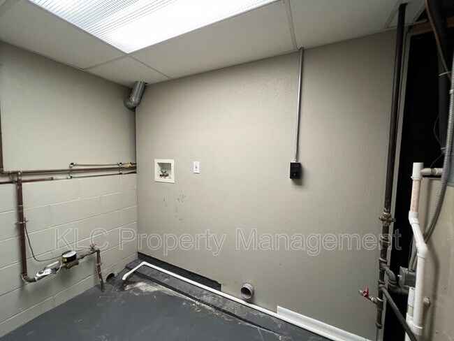 Building Photo - 4413 38th St