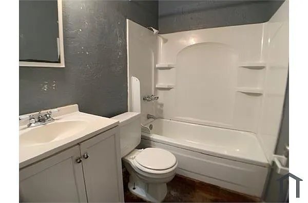 Building Photo - 1024 NW 20th St