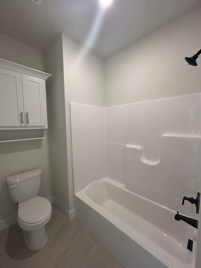 Building Photo - Beautiful Modern Home in Pea Ridge!