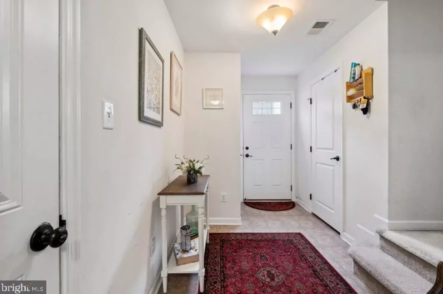 Entrance - 1280 Rannoch Ln