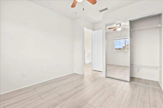 Building Photo - Townhomes at Fairways Edge