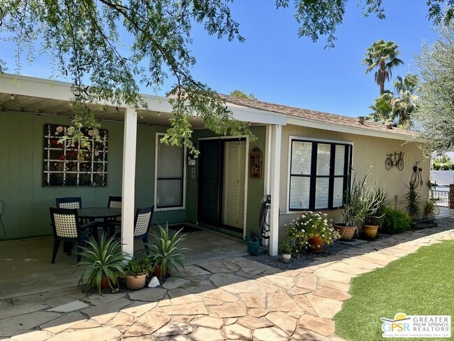 Building Photo - 73450 Country Club Dr