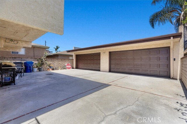 Building Photo - 1184 W 23rd St