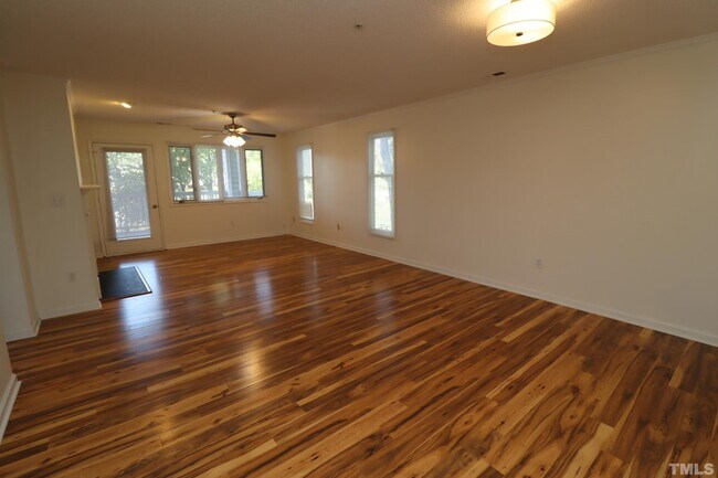 Building Photo - 510 Springfork Dr