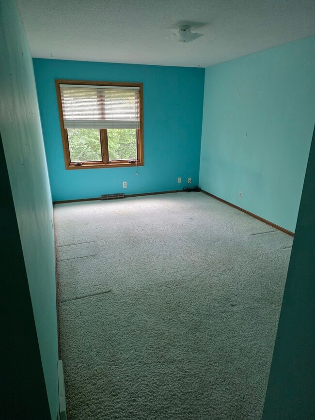 Building Photo - 4110 Juneau Ln N