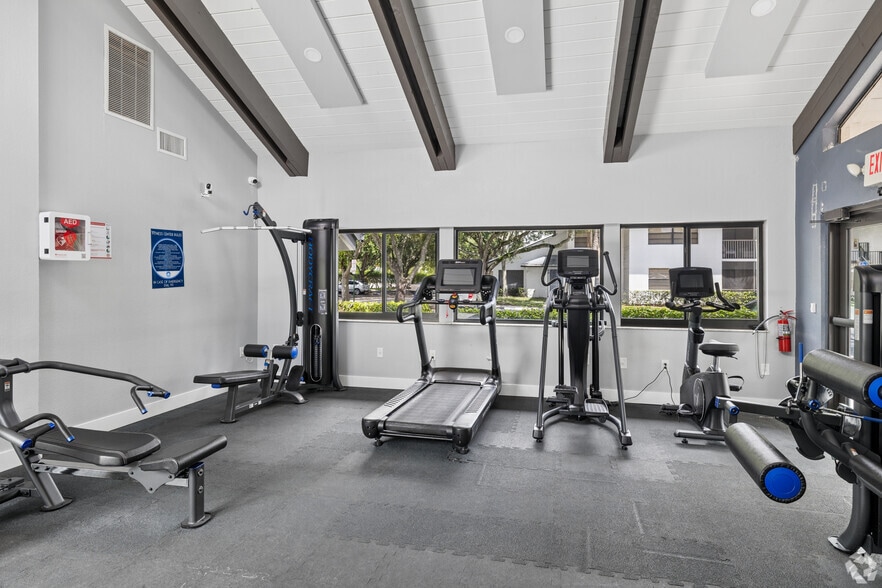 Fitness Center - Circle Sunrise
