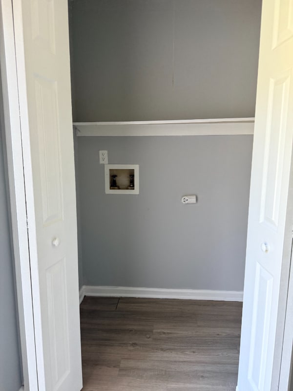 Building Photo - 33 Fonda Dr