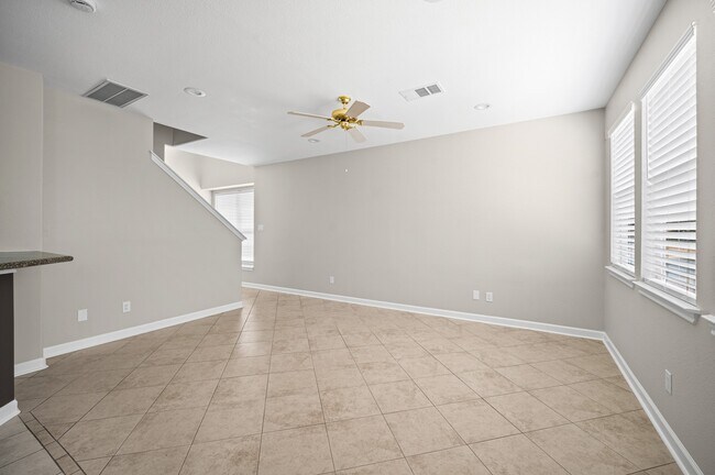 Building Photo - 11 Scenic Brook Ct