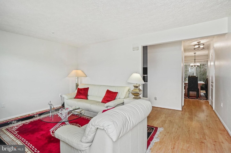 Building Photo - 16151 Brookmead Ct