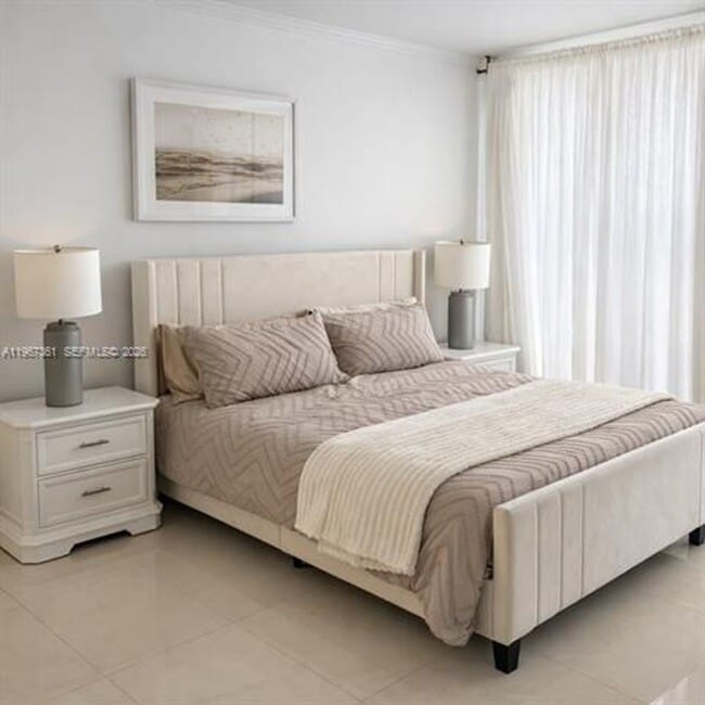 Building Photo - 1717 N Bayshore Dr