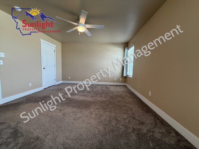 Building Photo - Newer 3 Bed 2 Bath Home in the Heights
