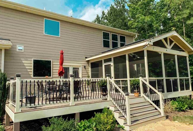 Building Photo - 1041 Blue Larkspur Ave