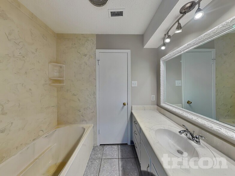 Building Photo - 3513 Meadowlark Ln