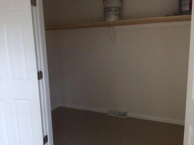 Building Photo - 369 W Sand Lake Rd