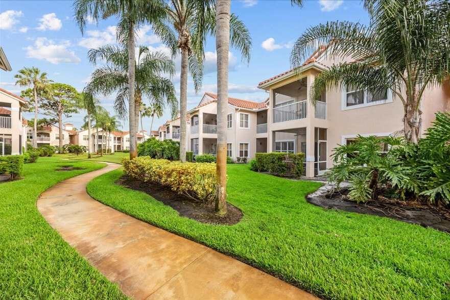Building Photo - 9955 Perfect Dr