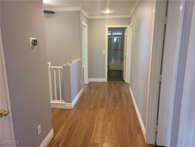 Building Photo - 11078 Village Crest Ln