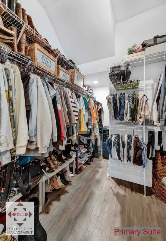 Building Photo - 1754 Sandybrook Dr