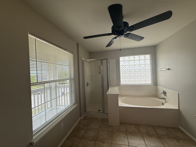 Building Photo - 502 Constellation Dr