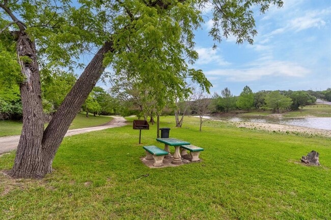 Building Photo - 17508 Panorama Dr
