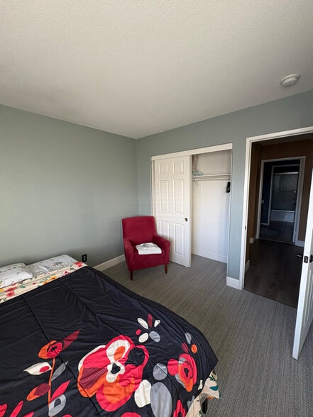 Building Photo - 10170 Susan Ave