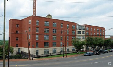 Building Photo - Tobacco Landing