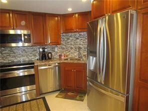 Building Photo - 4020 Galt Ocean Dr