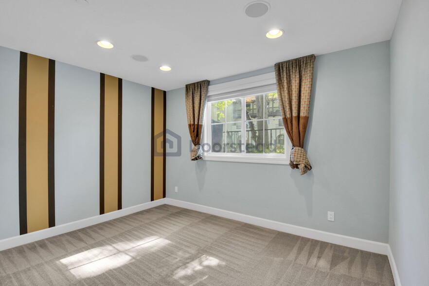 Building Photo - 508 Solomon Ter