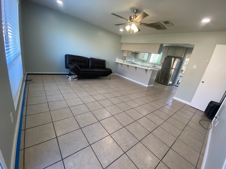Living Room - 1725 Buena Vista St