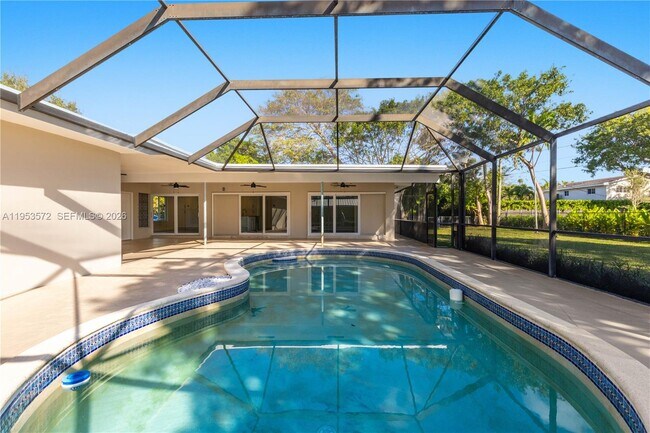 Building Photo - 13905 SW 78th Ct