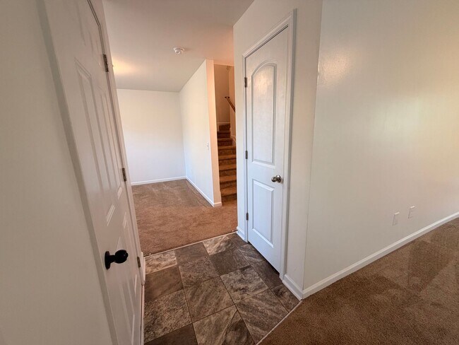 Building Photo - Available Now – Spacious 4BR Home on 1.5 Acres in Rural Hall!