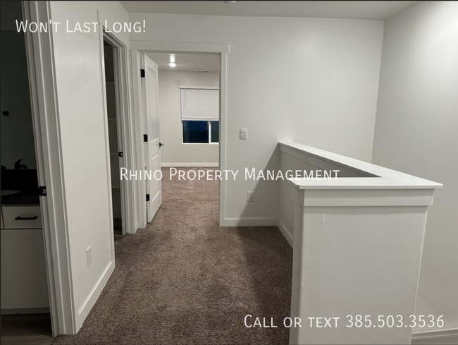 Building Photo - 429 N Northshore Dr