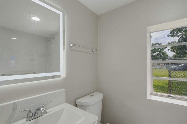 Building Photo - 2911 NW 132nd Terrace
