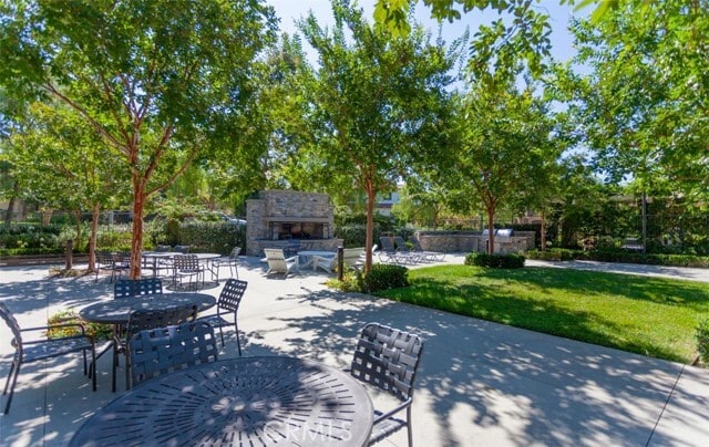 Building Photo - 54 Clifford