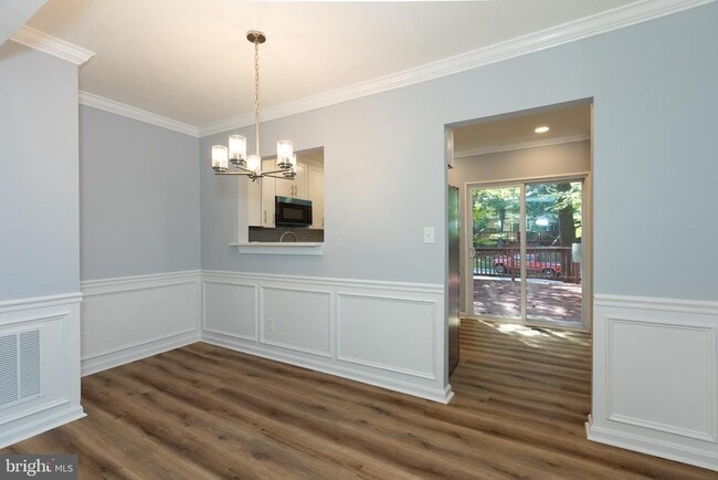 Building Photo - 13640 Deerwater Dr