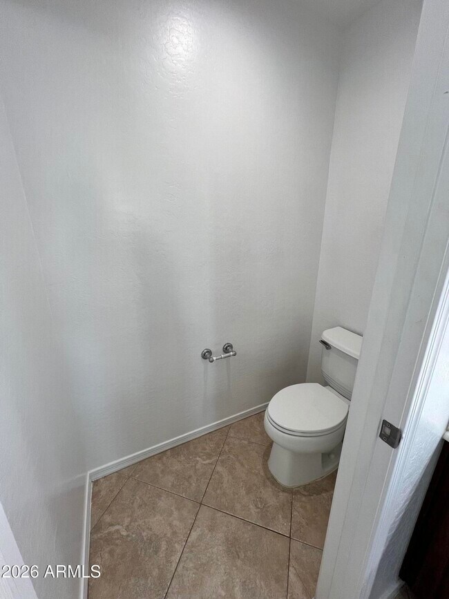 Building Photo - 4642 S Carmine Ln