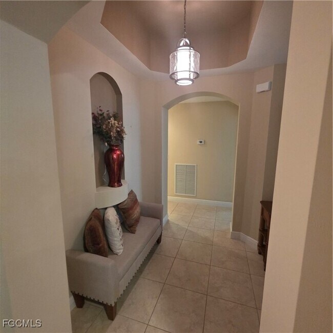 Building Photo - 10637 Pelican Preserve Blvd