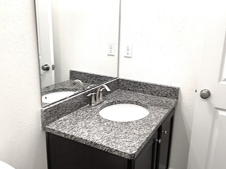 Building Photo - 10316 Riverwalk Ct