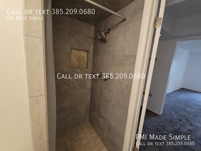 Building Photo - Charming 3 Bed Condo with Pool & Playgroun...