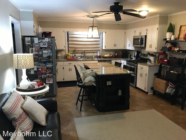 Building Photo - 3 br, 2 bath House - 221 Kings Chapel Road