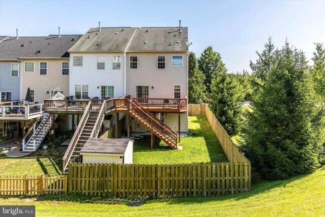 Building Photo - 1742 Trestle St