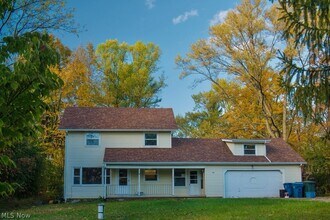 Building Photo - 1399 Barlow Rd