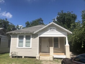 Building Photo - Home For Rent