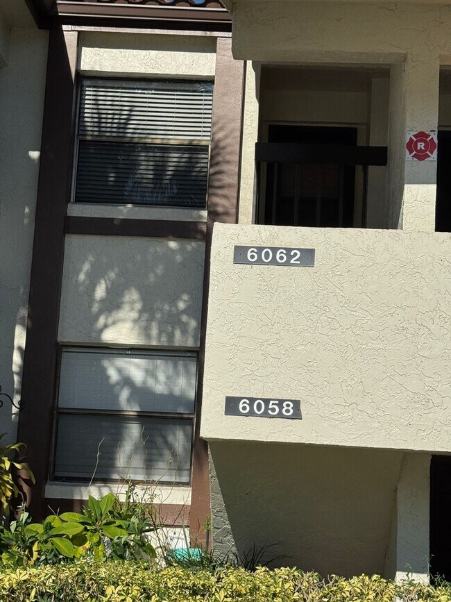 Primary Photo - Spacious 2-Bedroom, 2-Bath Condo in Guard-...