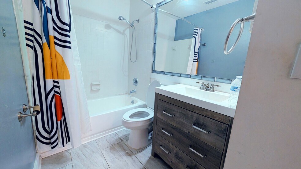 Building Photo - 12020 Fruitwood Dr